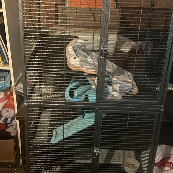Large Black Metal Pet Cage - Picture 1 of 1